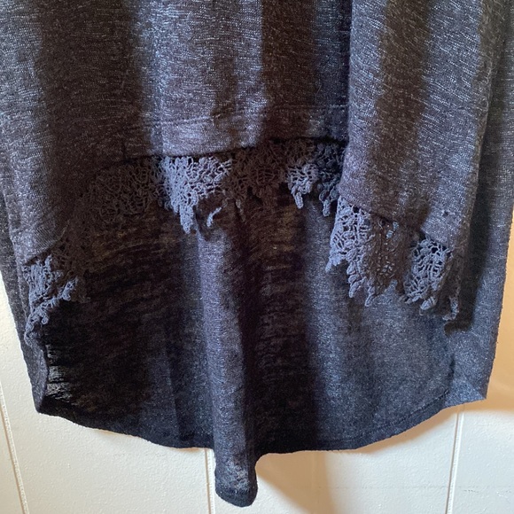 Black short/long Blouse - Picture 3 of 4